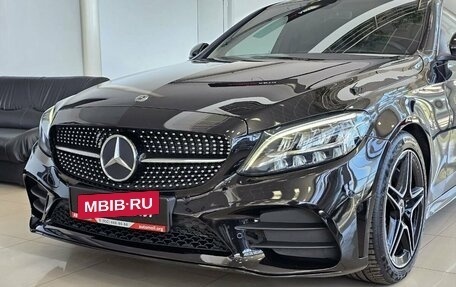 Mercedes-Benz C-Класс, 2018 год, 3 299 000 рублей, 4 фотография