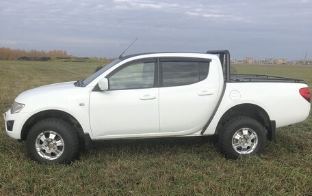 Mitsubishi L200 IV рестайлинг, 2012 год, 1 200 000 рублей, 2 фотография