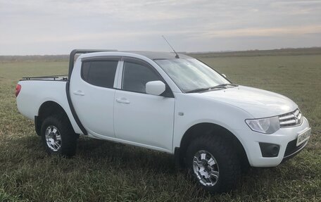 Mitsubishi L200 IV рестайлинг, 2012 год, 1 200 000 рублей, 3 фотография