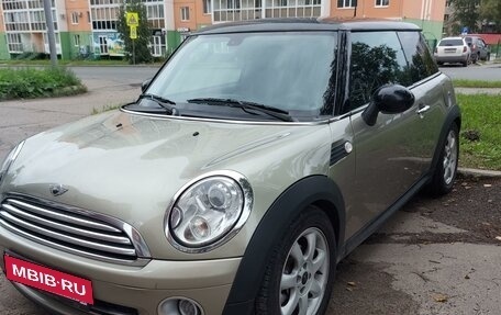 MINI Hatch, 2007 год, 750 000 рублей, 3 фотография