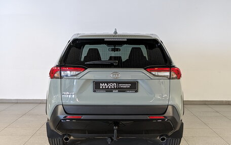 Toyota RAV4, 2020 год, 2 995 000 рублей, 6 фотография