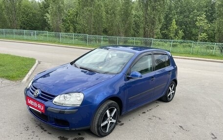 Volkswagen Golf V, 2004 год, 680 000 рублей, 7 фотография