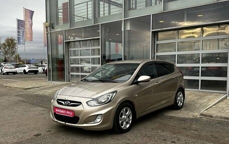 Hyundai Solaris II рестайлинг, 2011 год, 850 000 рублей, 1 фотография