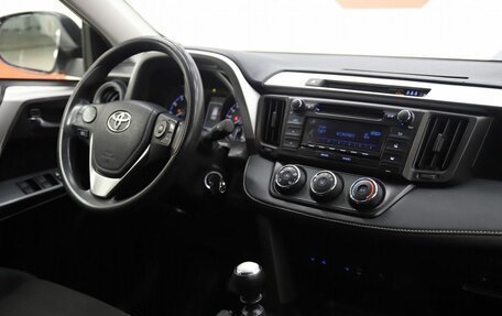 Toyota RAV4, 2016 год, 2 250 000 рублей, 15 фотография