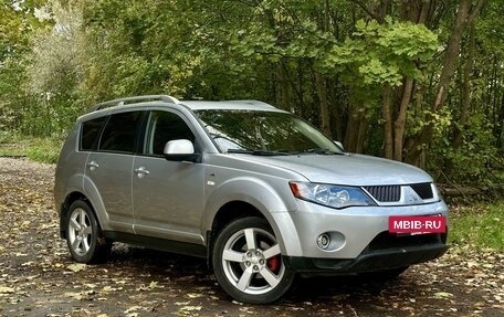 Mitsubishi Outlander III рестайлинг 3, 2008 год, 1 250 000 рублей, 2 фотография