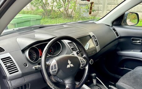 Mitsubishi Outlander III рестайлинг 3, 2008 год, 1 250 000 рублей, 12 фотография