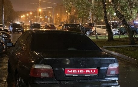 BMW 5 серия, 2002 год, 450 000 рублей, 2 фотография