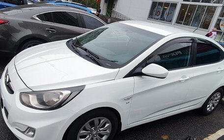 Hyundai Solaris II рестайлинг, 2012 год, 560 000 рублей, 14 фотография