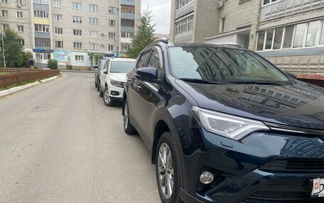 Toyota RAV4, 2019 год, 3 100 000 рублей, 1 фотография