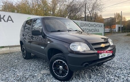 Chevrolet Niva I рестайлинг, 2011 год, 555 000 рублей, 3 фотография