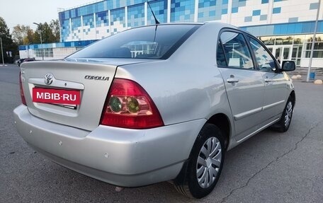 Toyota Corolla, 2005 год, 670 000 рублей, 4 фотография