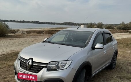 Renault Logan II, 2019 год, 1 255 000 рублей, 2 фотография