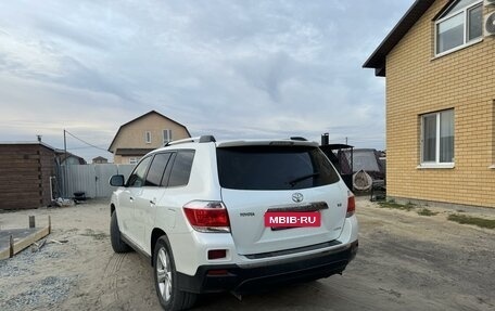 Toyota Highlander III, 2012 год, 2 150 000 рублей, 3 фотография