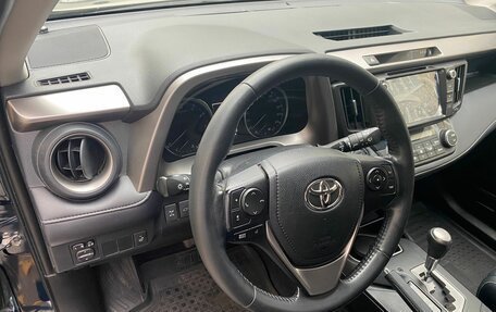 Toyota RAV4, 2019 год, 3 100 000 рублей, 10 фотография