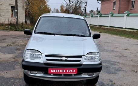 Chevrolet Niva I рестайлинг, 2003 год, 255 000 рублей, 4 фотография