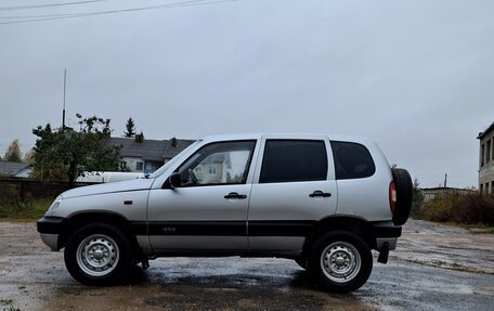 Chevrolet Niva I рестайлинг, 2003 год, 255 000 рублей, 8 фотография