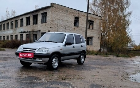 Chevrolet Niva I рестайлинг, 2003 год, 255 000 рублей, 9 фотография