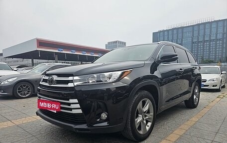 Toyota Highlander III, 2021 год, 4 100 999 рублей, 3 фотография