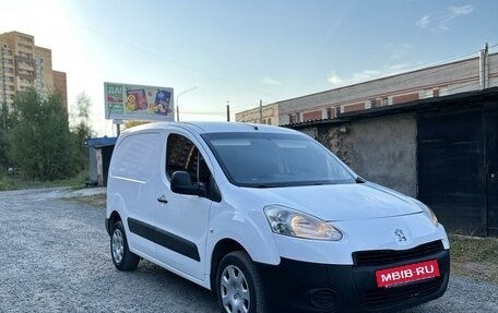 Peugeot Partner II рестайлинг 2, 2013 год, 720 000 рублей, 2 фотография