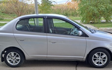 Toyota Platz, 2003 год, 435 000 рублей, 8 фотография