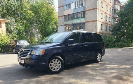 Chrysler Town & Country V рестайлинг, 2008 год, 2 070 000 рублей, 15 фотография