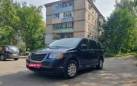 Chrysler Town & Country V рестайлинг, 2008 год, 2 070 000 рублей, 33 фотография