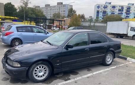 BMW 5 серия, 1998 год, 280 000 рублей, 1 фотография