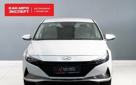 Hyundai Elantra, 2021 год, 2 350 000 рублей, 2 фотография