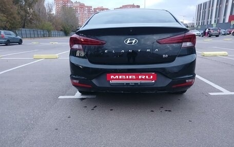 Hyundai Elantra VI рестайлинг, 2019 год, 1 500 000 рублей, 11 фотография