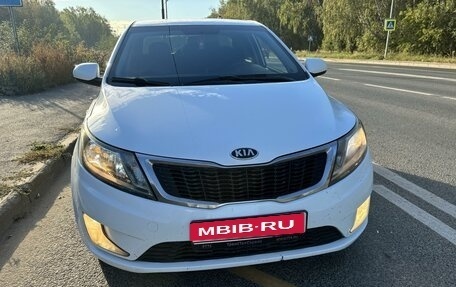 KIA Rio III рестайлинг, 2013 год, 750 000 рублей, 1 фотография