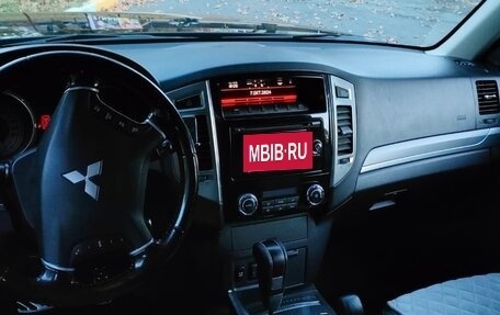 Mitsubishi Pajero IV, 2014 год, 2 700 000 рублей, 5 фотография