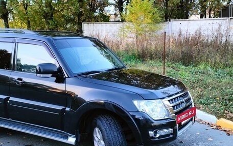 Mitsubishi Pajero IV, 2014 год, 2 700 000 рублей, 3 фотография