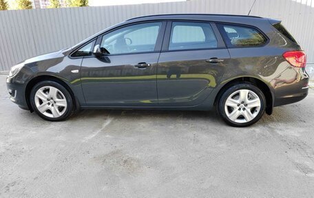 Opel Astra J, 2013 год, 990 000 рублей, 4 фотография