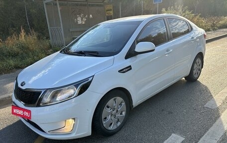 KIA Rio III рестайлинг, 2013 год, 750 000 рублей, 6 фотография