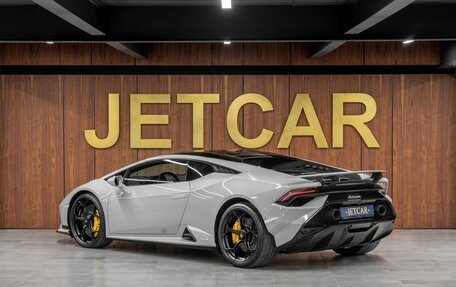 Lamborghini Huracán, 2023 год, 39 990 000 рублей, 11 фотография