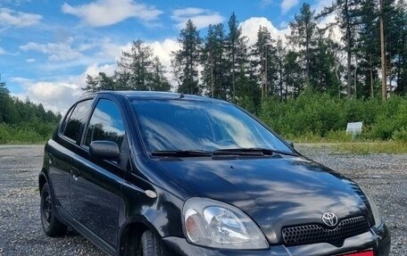 Toyota Yaris I рестайлинг, 2001 год, 306 000 рублей, 4 фотография