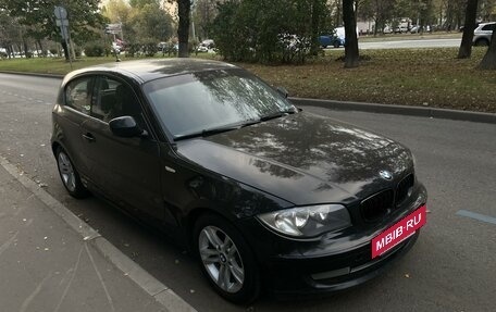 BMW 1 серия, 2011 год, 650 000 рублей, 4 фотография