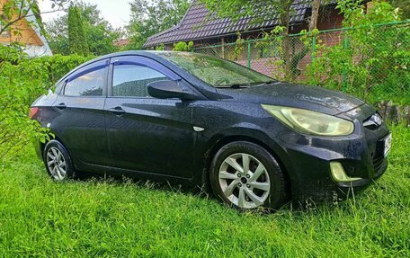 Hyundai Solaris II рестайлинг, 2011 год, 570 000 рублей, 2 фотография