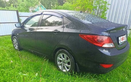 Hyundai Solaris II рестайлинг, 2011 год, 570 000 рублей, 13 фотография