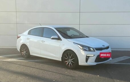 KIA Rio IV, 2019 год, 1 380 000 рублей, 3 фотография