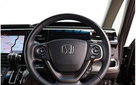 Honda Stepwgn IV, 2021 год, 2 350 000 рублей, 5 фотография