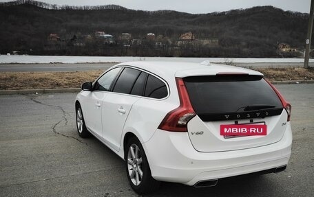 Volvo V60 I, 2016 год, 1 650 000 рублей, 2 фотография