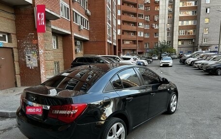 Chevrolet Cruze II, 2013 год, 910 000 рублей, 3 фотография