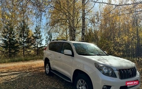 Toyota Land Cruiser Prado 150 рестайлинг 2, 2010 год, 3 300 000 рублей, 2 фотография