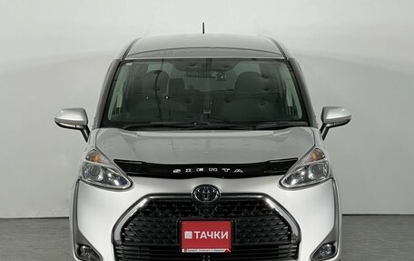 Toyota Sienta II, 2019 год, 1 640 000 рублей, 2 фотография