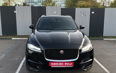 Jaguar F-Pace, 2017 год, 3 150 000 рублей, 2 фотография