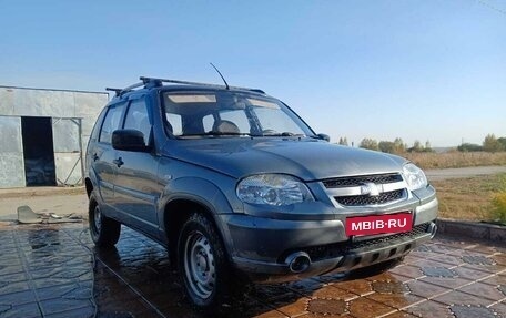 Chevrolet Niva I рестайлинг, 2009 год, 385 000 рублей, 4 фотография