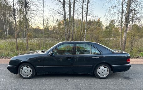 Mercedes-Benz E-Класс, 1998 год, 570 000 рублей, 9 фотография