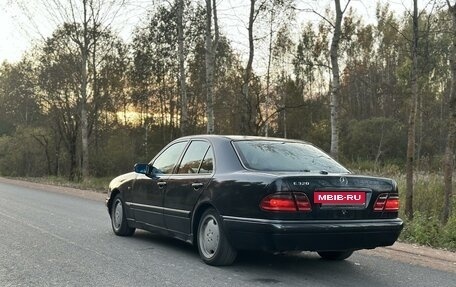 Mercedes-Benz E-Класс, 1998 год, 570 000 рублей, 7 фотография