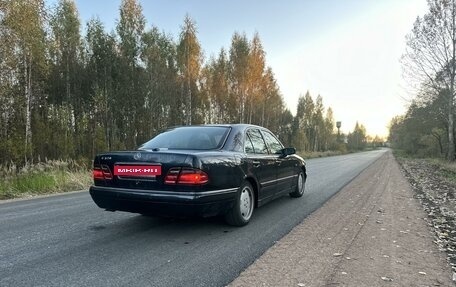 Mercedes-Benz E-Класс, 1998 год, 570 000 рублей, 6 фотография